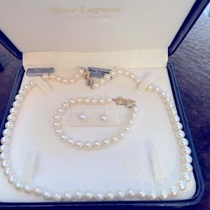Mikimoto Blue Lagoon Pearl Necklace Set